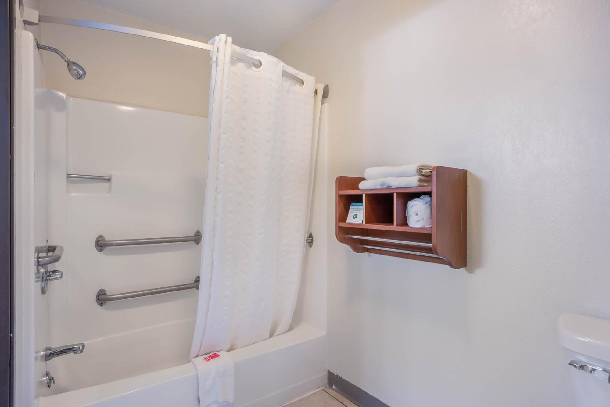Econo Lodge Cedar Rapids Pokój zdjęcie