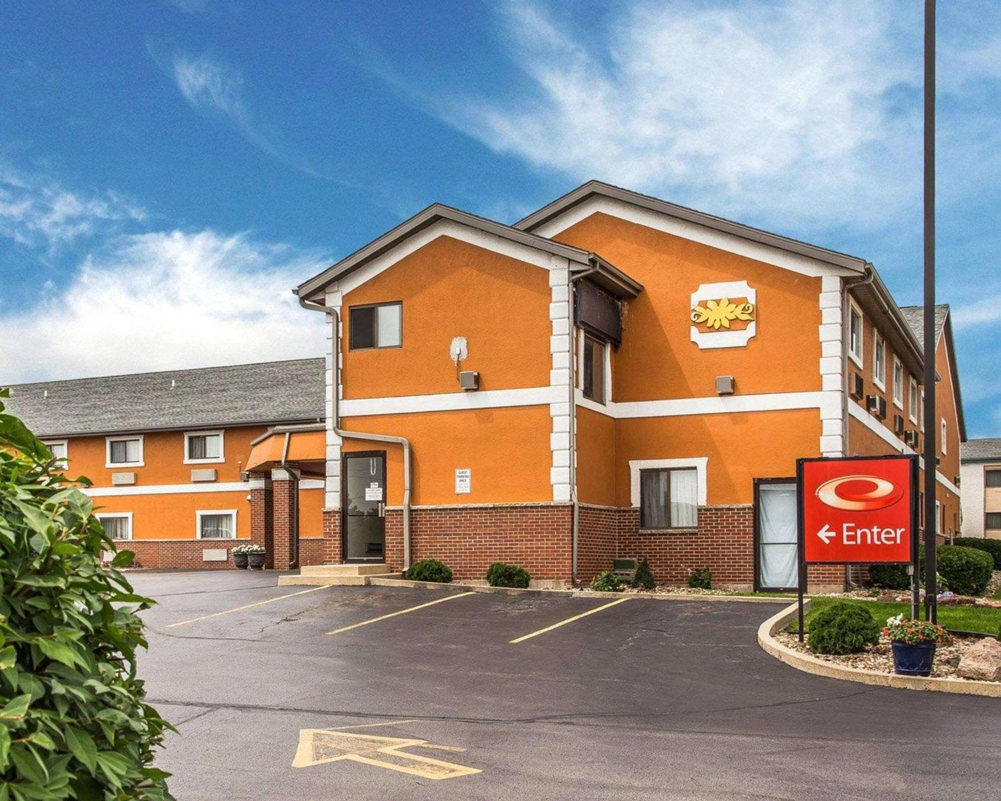 Econo Lodge Cedar Rapids Zewnętrze zdjęcie