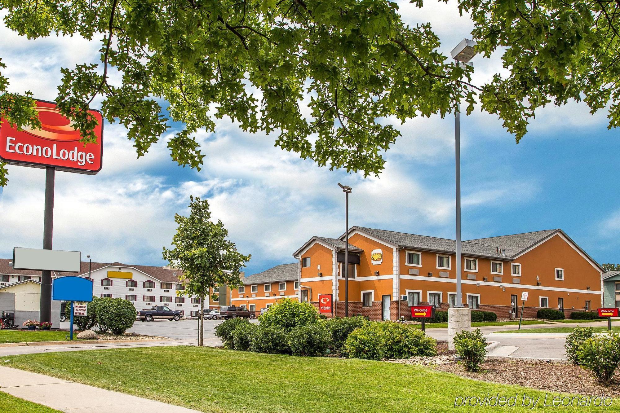 Econo Lodge Cedar Rapids Zewnętrze zdjęcie