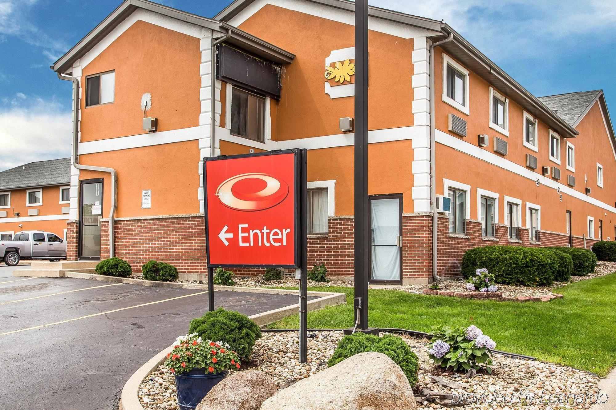 Econo Lodge Cedar Rapids Zewnętrze zdjęcie
