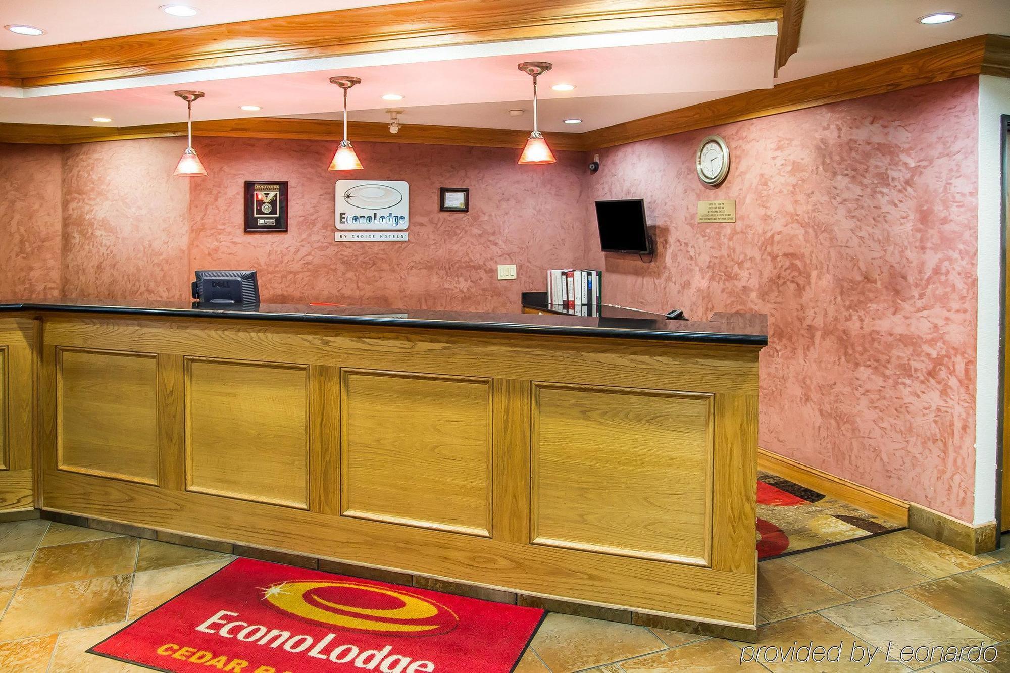 Econo Lodge Cedar Rapids Zewnętrze zdjęcie